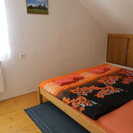 Apartman Skalka Mnichovo Hradiste Exterior photo