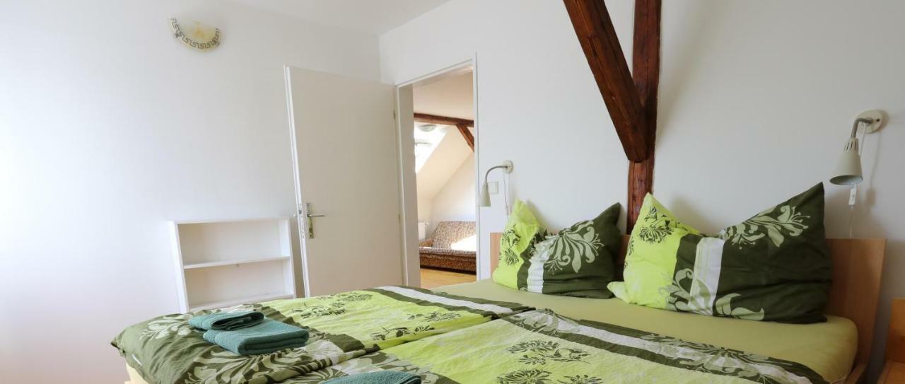 Apartman Skalka Mnichovo Hradiste Exterior photo